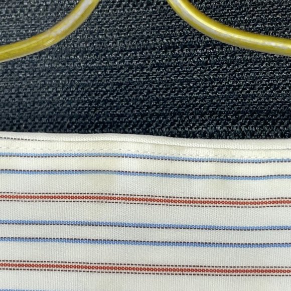 00009-A Brooks Brothers button-down shirt - Picture 3 of 6